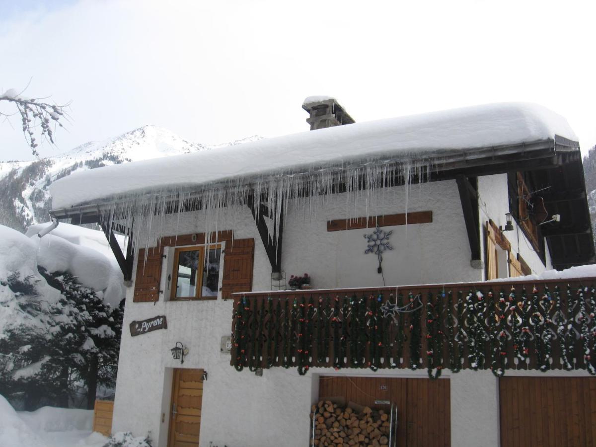 Chalets Pyrene Mont-Blanc Шамони Екстериор снимка